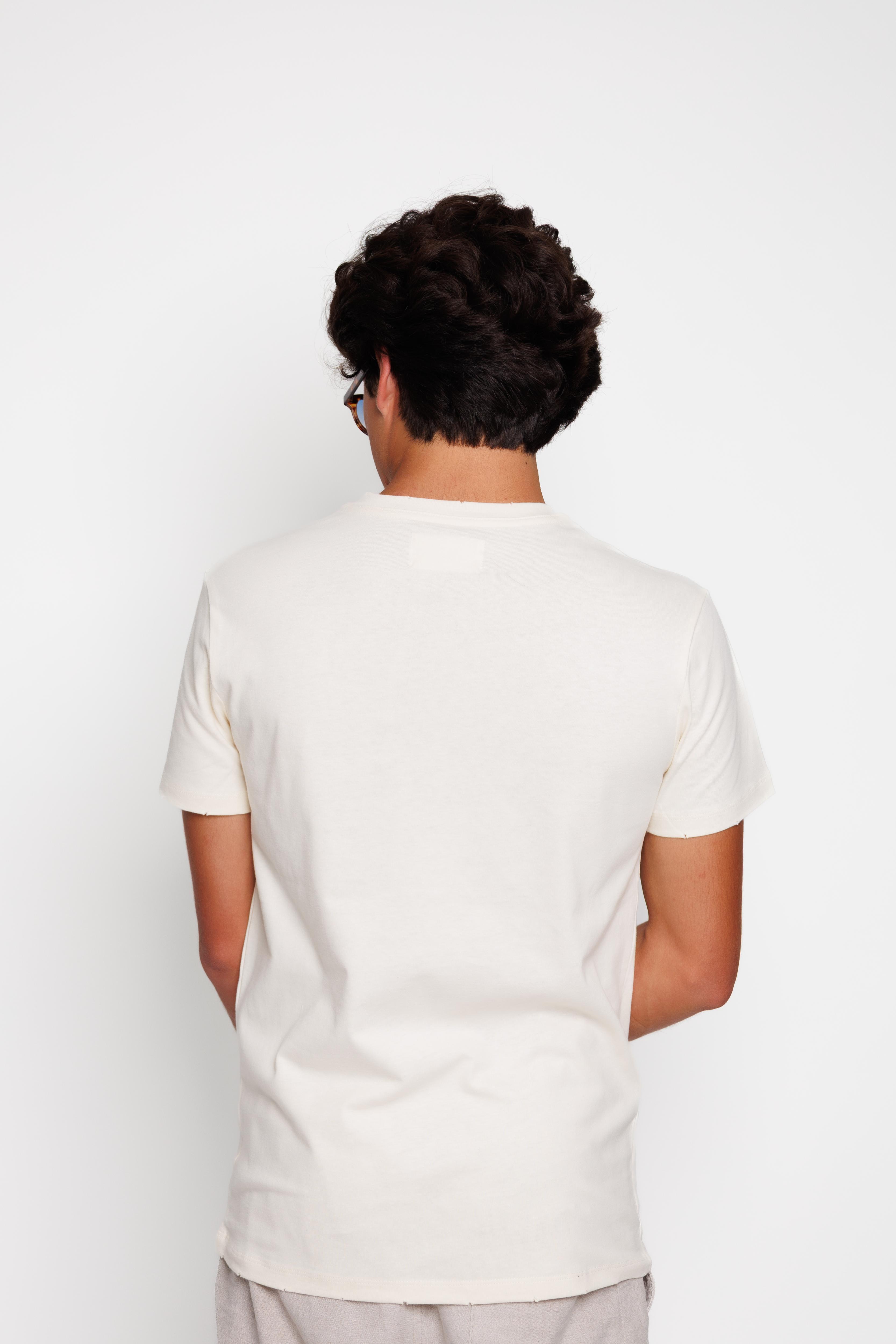 PLAYERA CREMA CRESTED