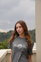 PLAYERA GRIS CRESTED