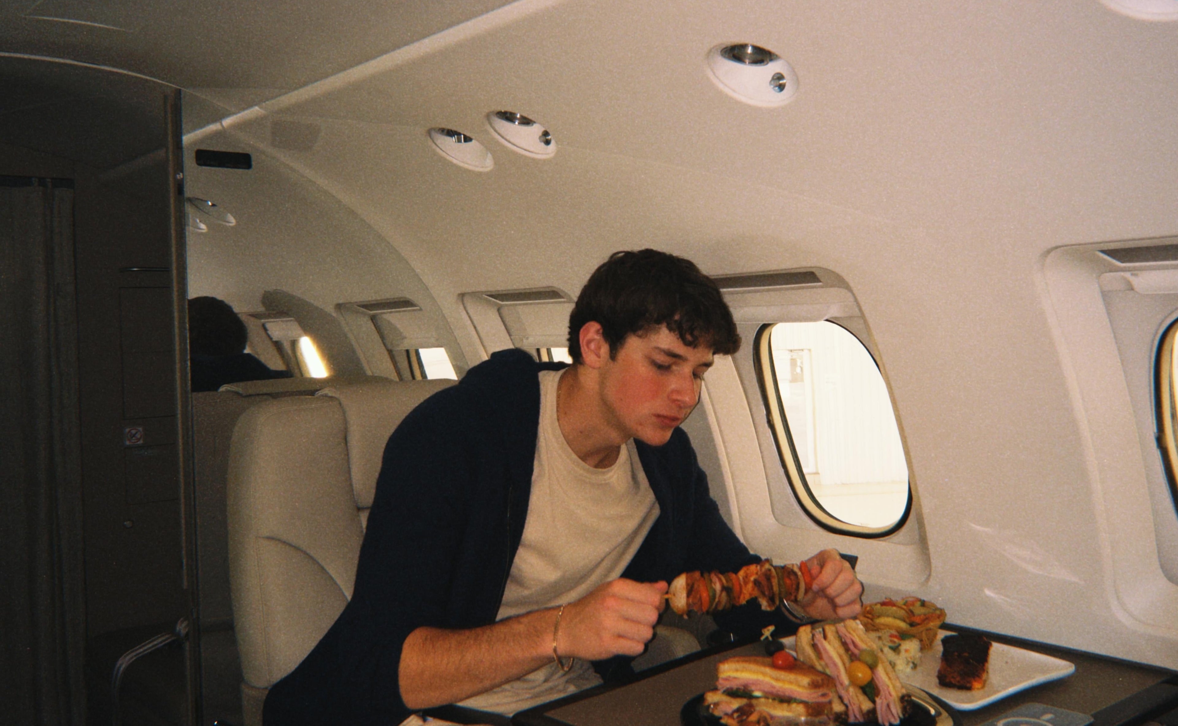 SUÉTER CON CIERRE AZUL MARINO CASHMERE