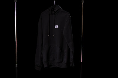 HOODIE NEGRA DIFFERENT